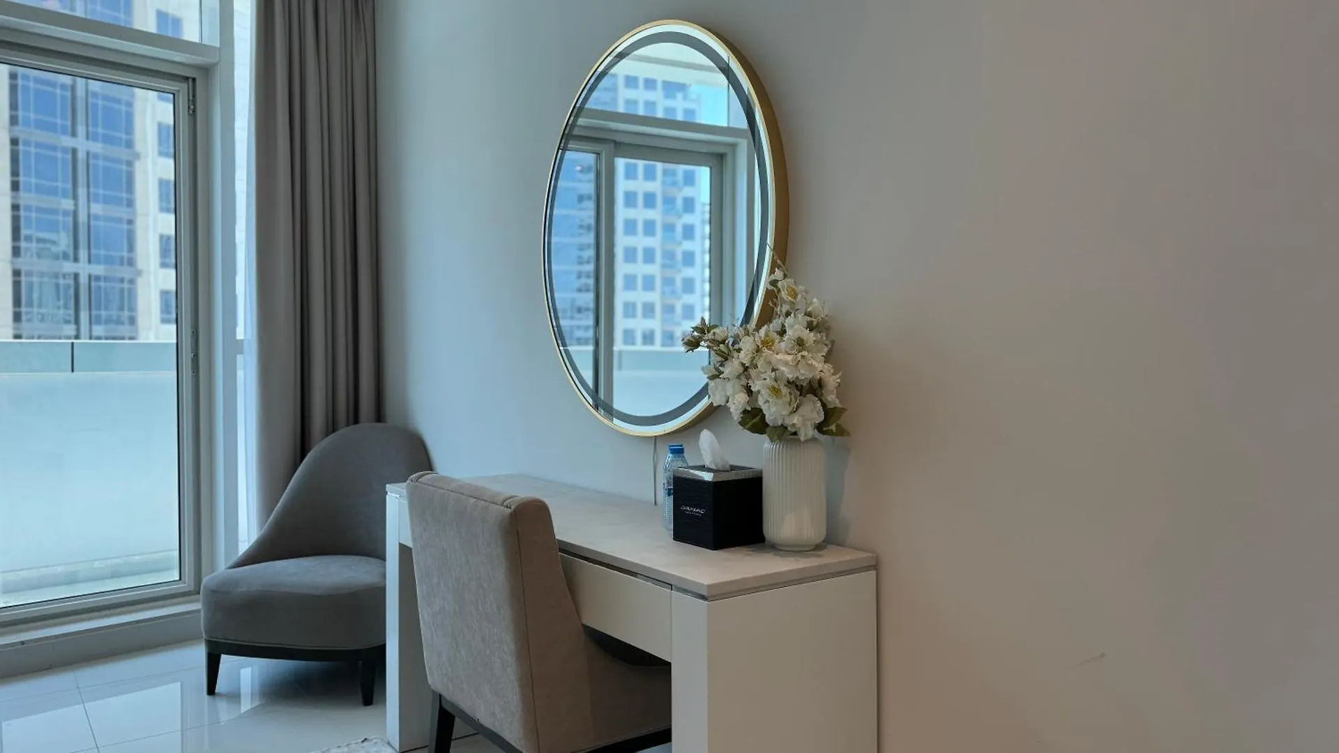 두바이 Magnificent - Damac Distinction Downtown 아파트 0*,  아랍에미리트