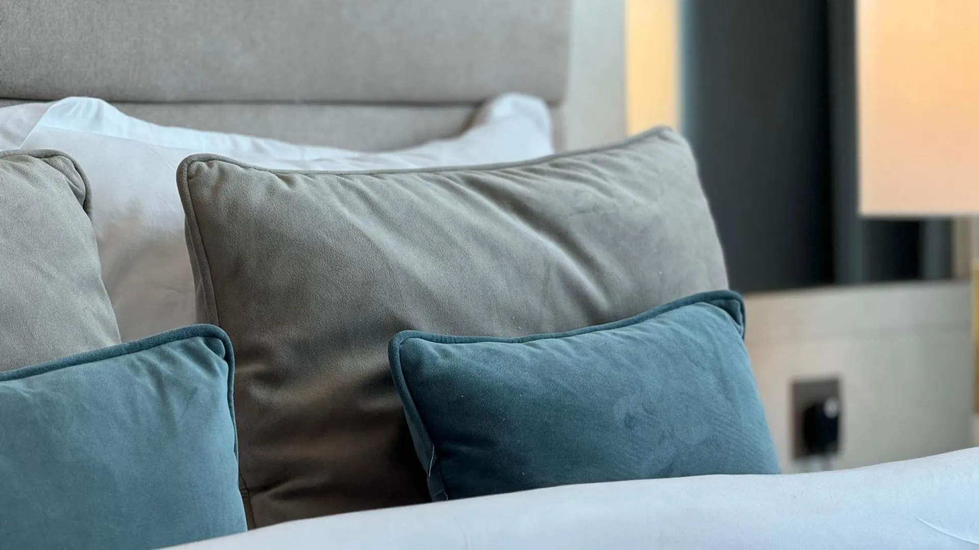 두바이 Magnificent - Damac Distinction Downtown 아파트