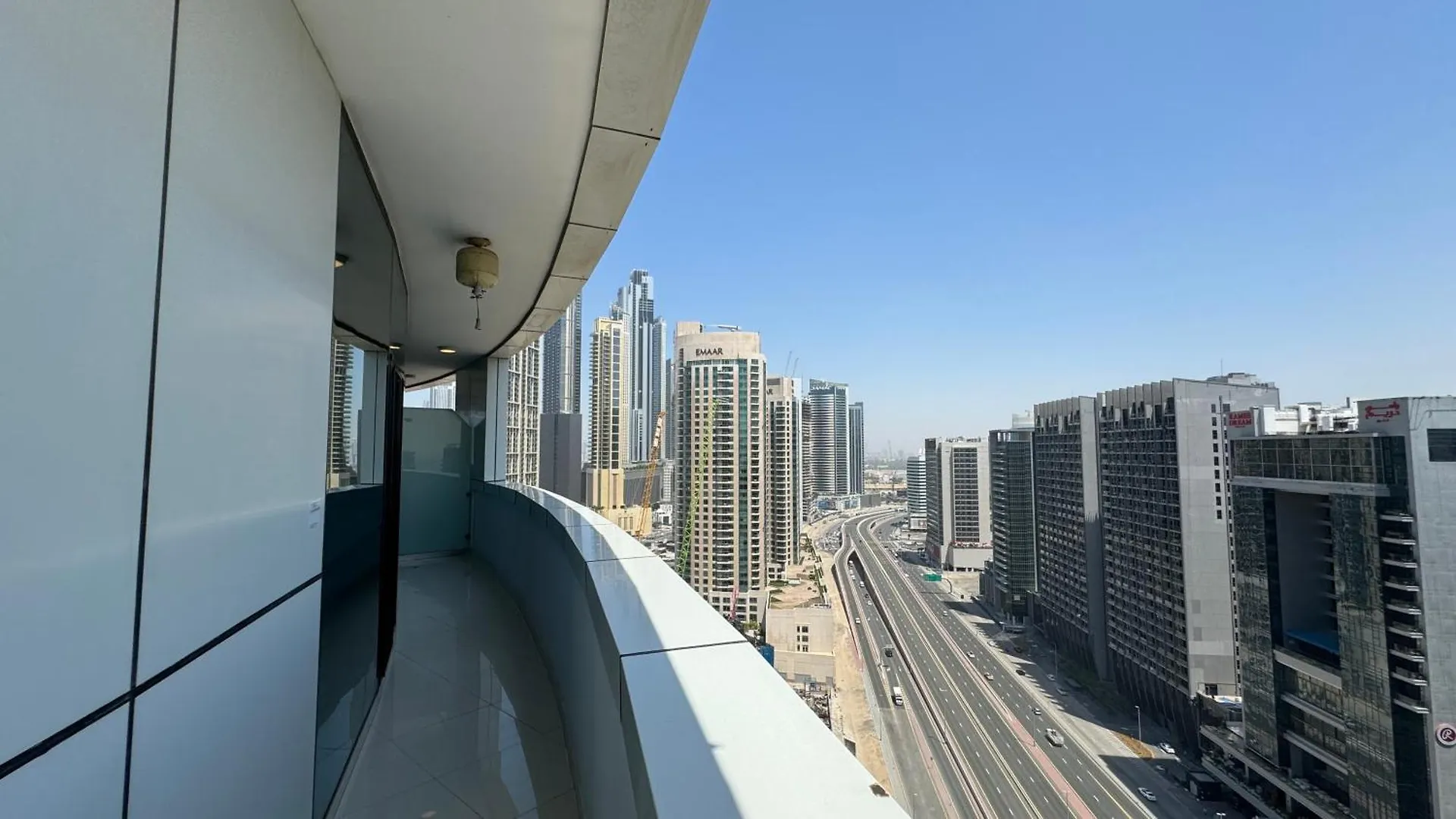 두바이 Magnificent - Damac Distinction Downtown 아파트